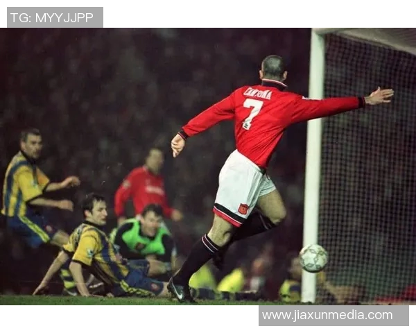 足球明星魅力四射的超帅图片展示让你心动不已的瞬间合集