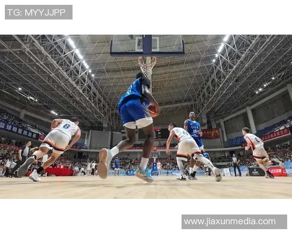 篮球场上的明星风采最会玩篮球的明星们精彩瞬间大盘点